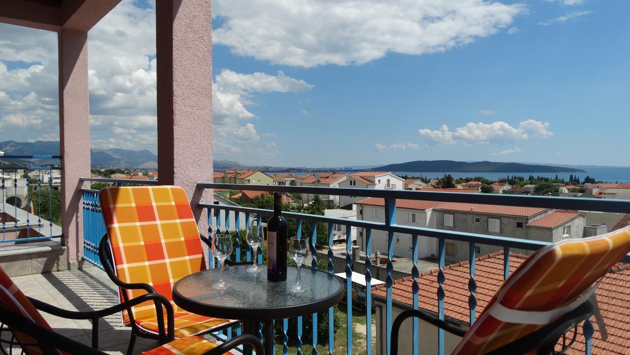 Guest House Mamut Kaštela Eksteriør bilde
